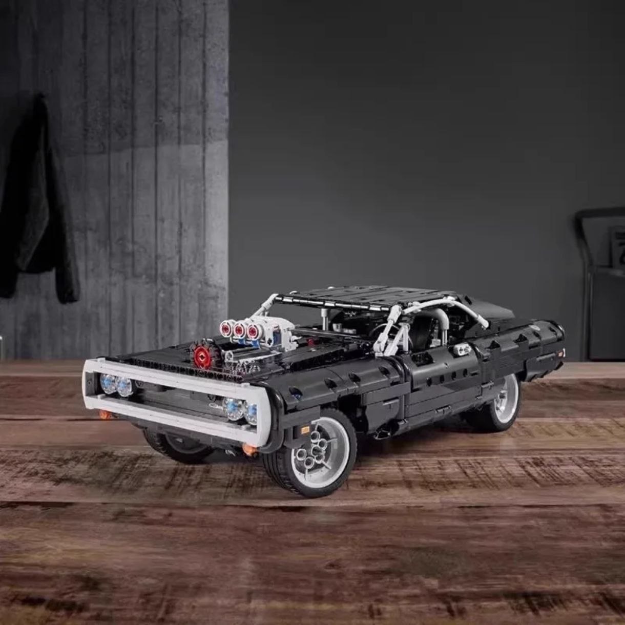 Dodge Charger R/T 1970 Dom's de 1077 Piezas Technic - Imagen 4